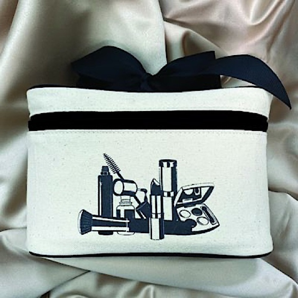 HALLMART COLLECTIBLES Canvas Cosmetic Bag